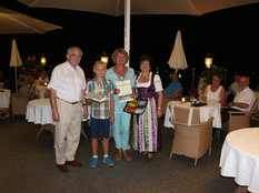 Frau Hautzinger mit Nils Frau Hautzinger mit Nils