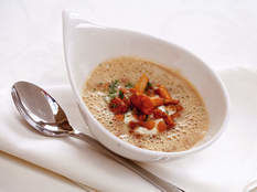 Pfifferlingsrahmsüppchen Pfifferlingsrahmsüppchen